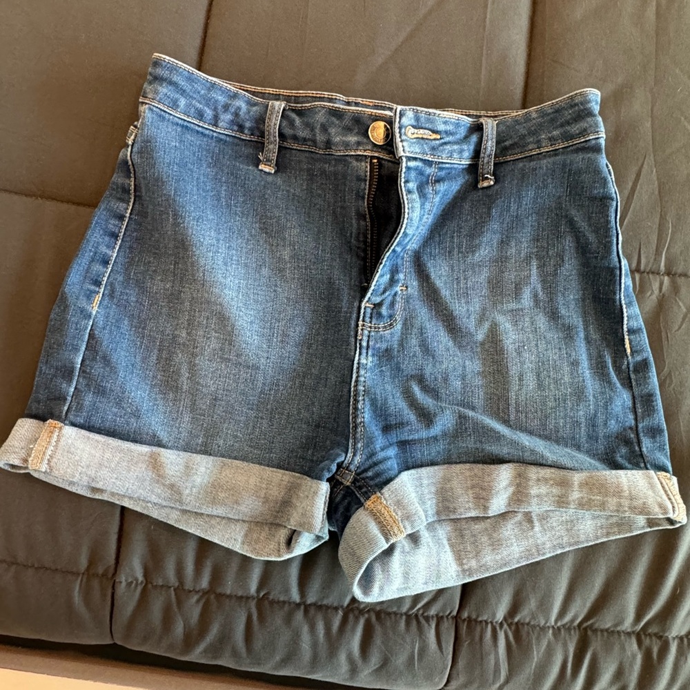 Women’s High Waisted Jean Short